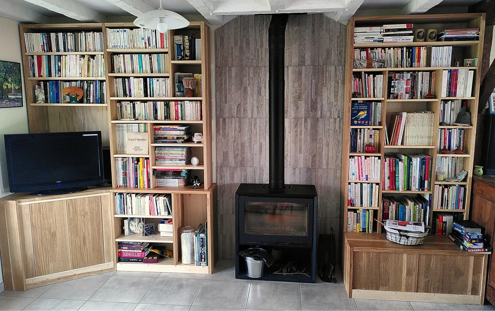 Bibliothèque et meuble TV