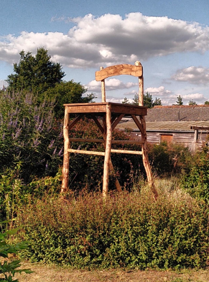 Chaise géante